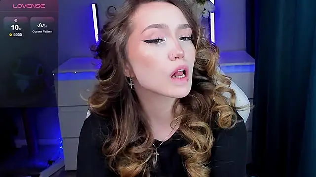 Evia r0se online show from 11/22/25, 11:31