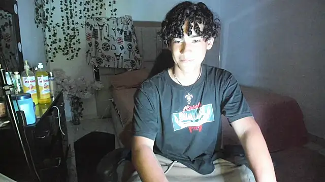 Snapshot of jake_willianss chatting on 12/19/25, 11:12 jake willianss online show from 12/19/25, 11:12