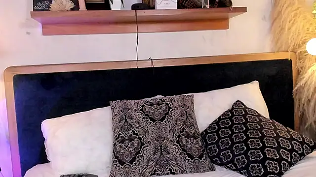 amy nicolee online show from 01/28/25, 01:50