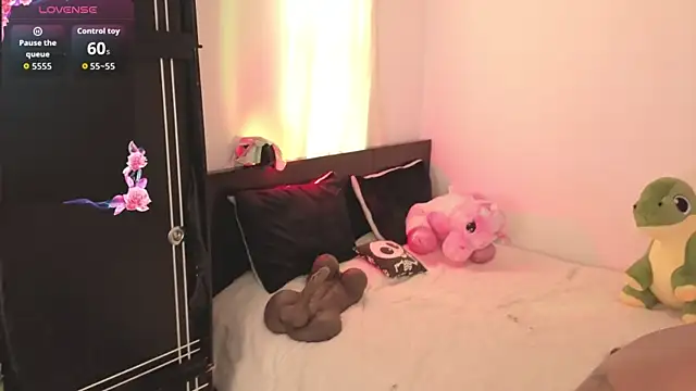 amy nicolee online show from 10/23/25, 08:51