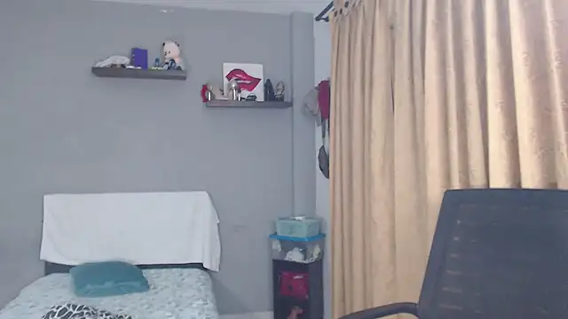 SusanLeroy online show from 12/16/25, 09:25