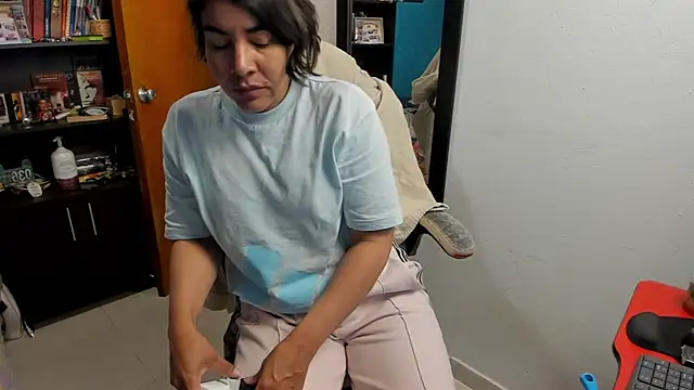 peanut tangerine online show from 12/02/25, 11:34