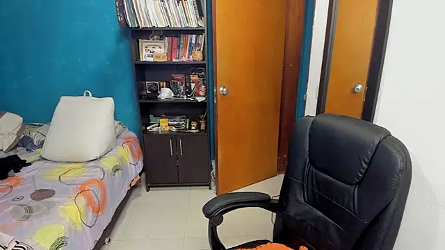 peanut tangerine online show from 12/20/25, 12:07