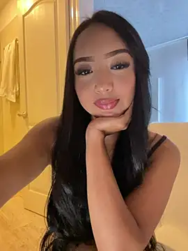 Snapshot of SOPHIACANDY19_ chatting on 07/23/26, 12:24 SOPHIACANDY19 online show from 07/23/26, 12:24