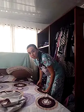 Samantha Sullivan  online show from 10/31/25, 12:17