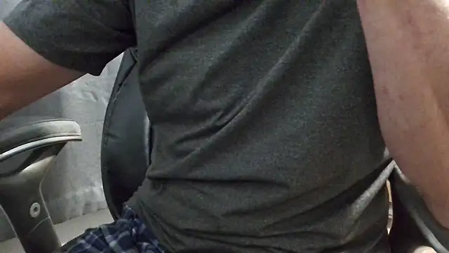 overaveragefreak4you online show from 01/17/25, 05:53