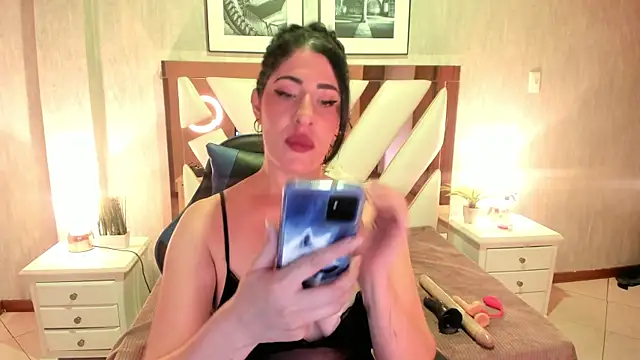 Snapshot of Vero_wayne chatting on 05/20/26, 01:39 Vero wayne online show from 05/20/26, 01:39