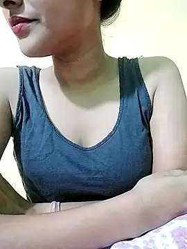 MISSQUEEN48 online show from 03/22/25, 02:25