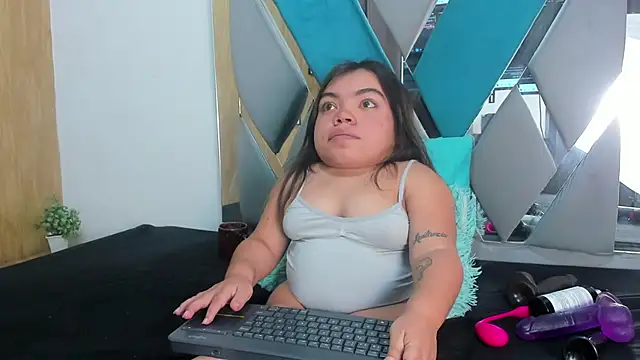 Michelle Brooks online show from 01/16/25, 07:31