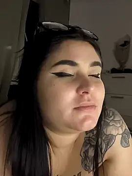 Snapshot of alexaandreea99 chatting on 01/28/25, 01:50 alexaandreea99 online show from 01/28/25, 01:50