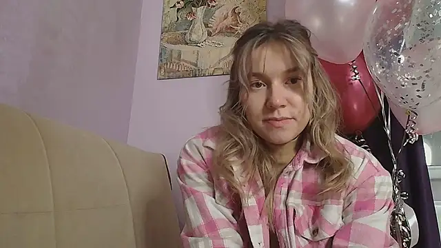 Snapshot of TaylorBre chatting on 03/08/25, 07:31 TaylorBre online show from 03/08/25, 07:31