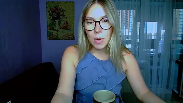 Snapshot of TaylorBre chatting on 09/10/25, 04:56 TaylorBre online show from 09/10/25, 04:56