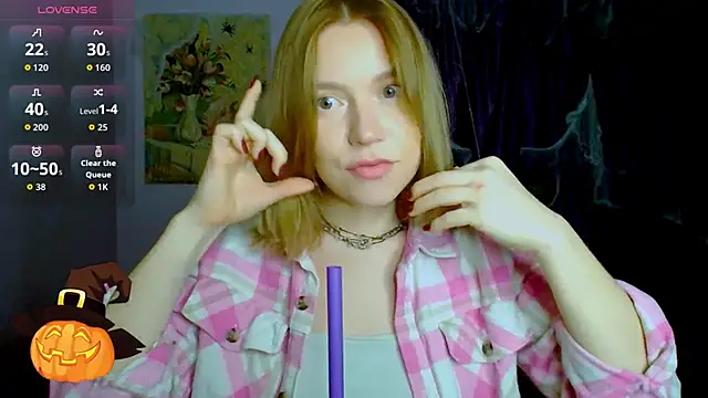 Snapshot of TaylorBre chatting on 11/04/25, 05:39 TaylorBre online show from 11/04/25, 05:39