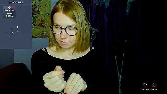 Snapshot of TaylorBre chatting on 11/09/25, 06:44 TaylorBre online show from 11/09/25, 06:44