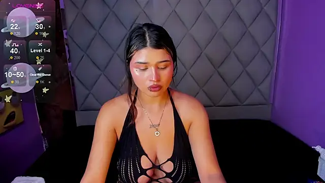 Snapshot of venusowen_ chatting on 03/04/25, 01:17 venusowen online show from 03/04/25, 01:17