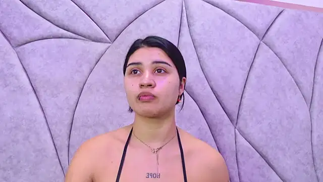 Snapshot of venusowen_ chatting on 11/09/25, 11:19 venusowen online show from 11/09/25, 11:19