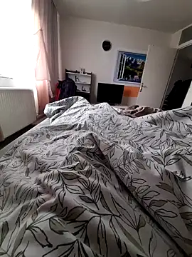 Snapshot of NATURALS2023 chatting on 02/22/25, 06:17 NATURALS2023 online show from 02/22/25, 06:17