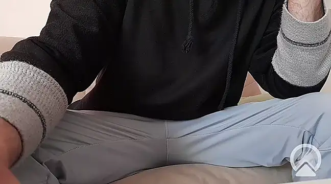 Snapshot of NATURALS2023 chatting on 02/25/25, 10:58 NATURALS2023 online show from 02/25/25, 10:58