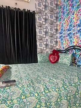 Snapshot of Hot_royalbhabhi chatting on 02/12/25, 04:44 Hot royalbhabhi online show from 02/12/25, 04:44