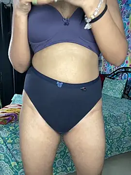 Snapshot of Hot_royalbhabhi chatting on 02/20/25, 04:36 Hot royalbhabhi online show from 02/20/25, 04:36