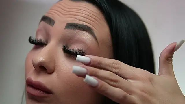 Snapshot of MaraJolie chatting on 02/17/25, 12:54 MaraJolie online show from 02/17/25, 12:54