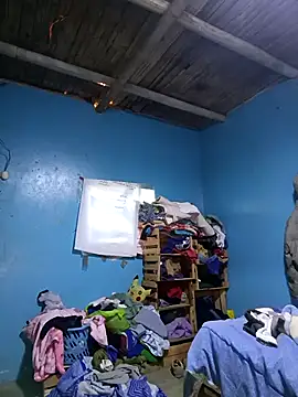 Snapshot of alexchir4 chatting on 09/21/25, 10:33 alexchir4 online show from 09/21/25, 10:33