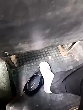 Snapshot of alexchir4 chatting on 09/25/25, 05:38 alexchir4 online show from 09/25/25, 05:38