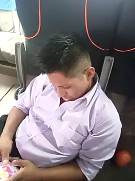 Snapshot of alexchir4 chatting on 09/27/25, 10:15 alexchir4 online show from 09/27/25, 10:15