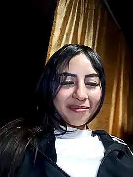 Snapshot of Kenia_Moreno1 chatting on 12/15/25, 12:26 Kenia Moreno1 online show from 12/15/25, 12:26