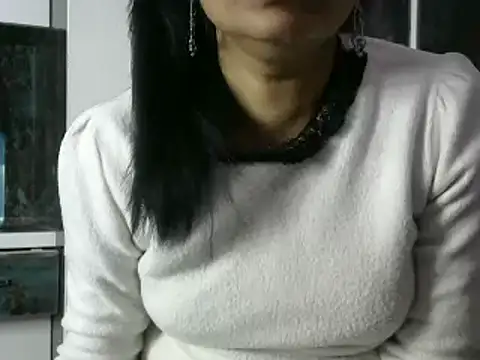 Snapshot of l_l_ish chatting on 01/11/25, 08:54 l l ish online show from 01/11/25, 08:54