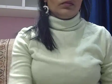 Snapshot of l_l_ish chatting on 02/09/25, 04:04 l l ish online show from 02/09/25, 04:04