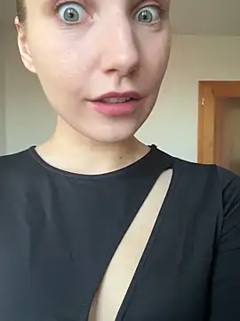 Sofia Poly online show from 02/22/25, 09:37