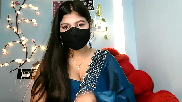 Snapshot of Reena_Singh53 chatting on 11/15/25, 01:18 Reena Singh53 online show from 11/15/25, 01:18