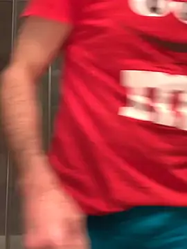 Snapshot of MaxVain chatting on 12/14/24, 02:56 MaxVain online show from 12/14/24, 02:56