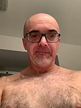 Snapshot of MaxVain chatting on 01/03/25, 04:11 MaxVain online show from 01/03/25, 04:11