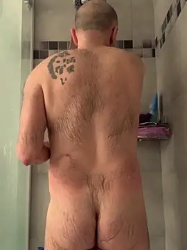 Snapshot of MaxVain chatting on 02/04/25, 04:26 MaxVain online show from 02/04/25, 04:26