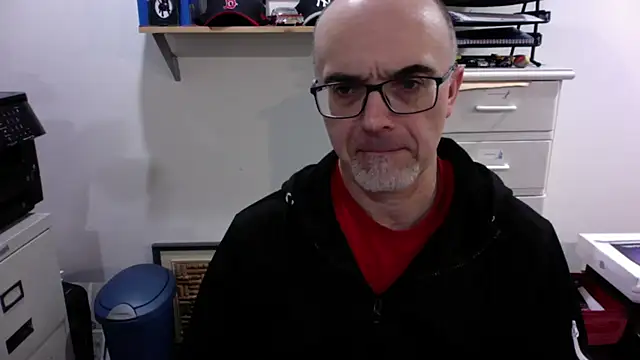 Snapshot of MaxVain chatting on 02/07/25, 01:15 MaxVain online show from 02/07/25, 01:15