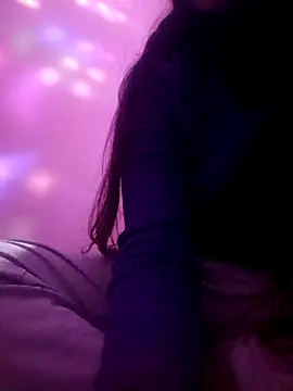 Snapshot of Hotty-queen chatting on 11/17/25, 12:22 Hotty-queen online show from 11/17/25, 12:22