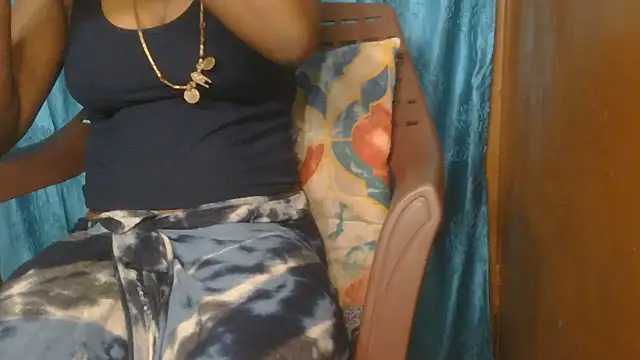 Snapshot of chocolatebabtamill chatting on 06/11/26, 02:53 chocolatebabtamill online show from 06/11/26, 02:53