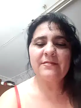 Snapshot of Klubnyhka399 chatting on 01/22/25, 05:28 Klubnyhka399 online show from 01/22/25, 05:28