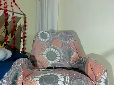 Snapshot of sara_williams01 chatting on 02/11/25, 04:13 sara williams01 online show from 02/11/25, 04:13
