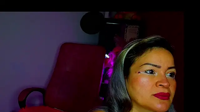 scarletteowens online show from 04/15/26, 02:24