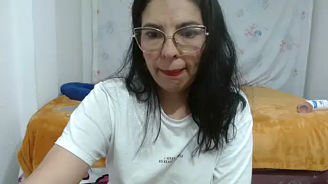 anybellucci43 online show from 03/16/25, 03:47