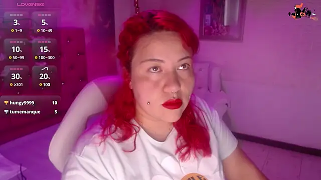 Snapshot of Bruja__Scarlata chatting on 01/28/25, 07:21 Bruja Scarlata online show from 01/28/25, 07:21