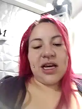 Snapshot of Bruja__Scarlata chatting on 02/15/25, 10:44 Bruja Scarlata online show from 02/15/25, 10:44