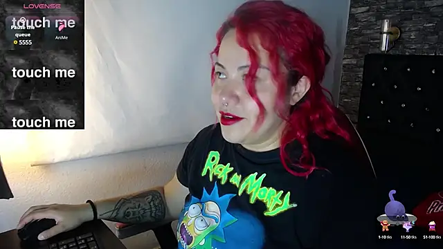 Snapshot of Bruja__Scarlata chatting on 02/24/25, 06:04 Bruja Scarlata online show from 02/24/25, 06:04