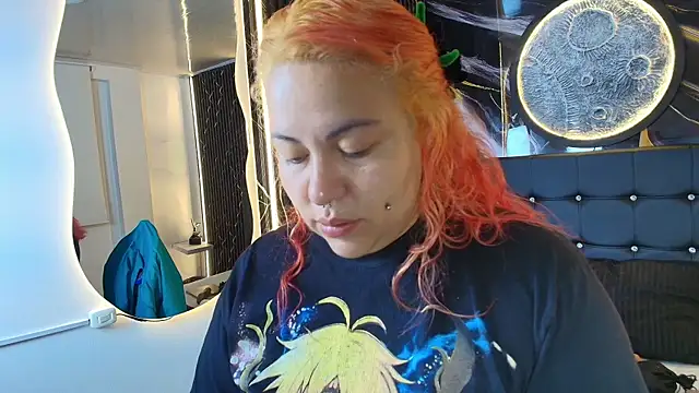 Snapshot of Bruja__Scarlata chatting on 09/20/25, 10:49 Bruja Scarlata online show from 09/20/25, 10:49