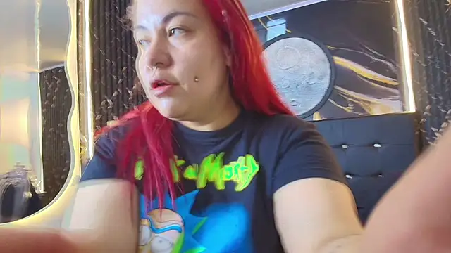 Snapshot of Bruja__Scarlata chatting on 09/30/25, 10:09 Bruja Scarlata online show from 09/30/25, 10:09
