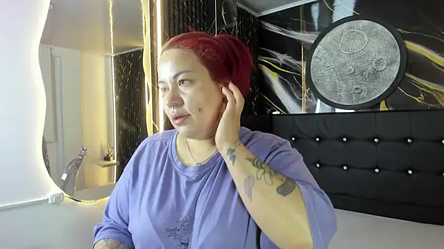 Snapshot of Bruja__Scarlata chatting on 10/09/25, 10:13 Bruja Scarlata online show from 10/09/25, 10:13