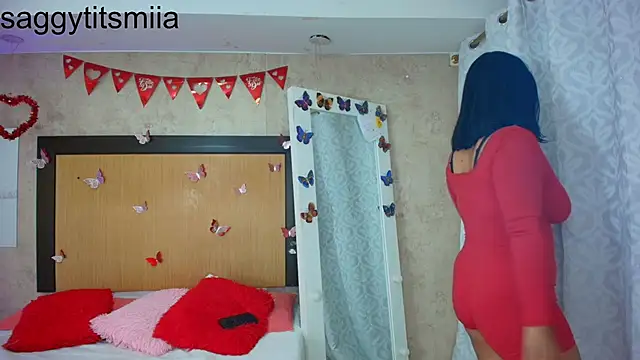 mialopez52 online show from 03/19/26, 06:45